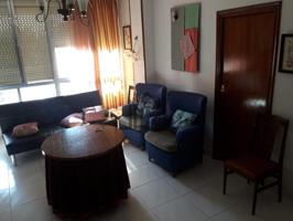 VIVIENDA EN EL CENTRO APTA PARA ESTUDIANTES A UN MINUTO DE LA CRUZ DE LOS CAÍDOS photo 0
