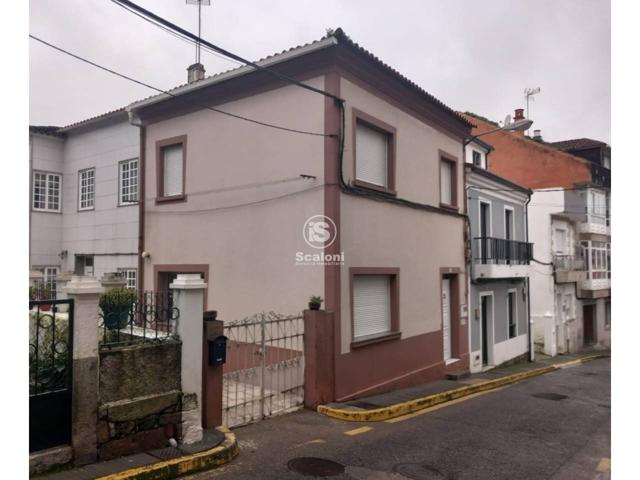 Venta de una casa en Vilagarcía de Arousa photo 0