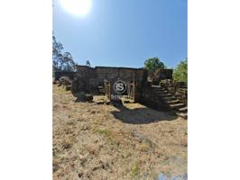 Venta de casa para reformar en Ponte Caldelas con 3000 m2 de terreno photo 0