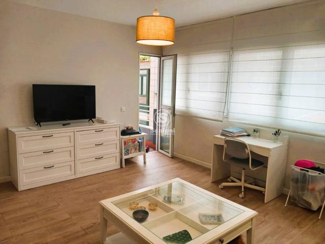 Venta de piso en Cambados photo 0