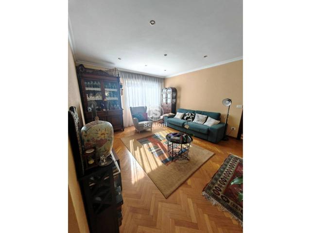 Venta de piso en el centro de Vilagarcía de Arousa photo 0