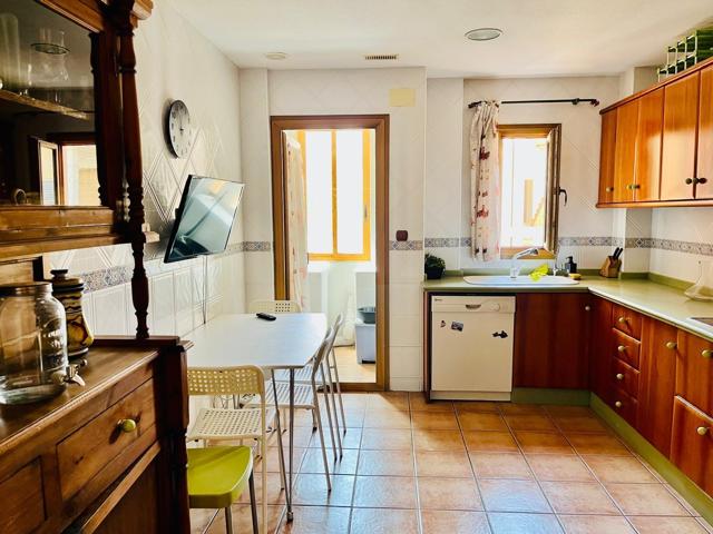 ALQUILER EN EL CENTRO DE ELCHE photo 0