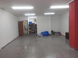 ¡Oportunidad única! Local comercial de 78 m² en excelente ubicación photo 0