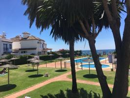 Apartamento en Primera Línea para Alquiler en Bahía de Estepona photo 0