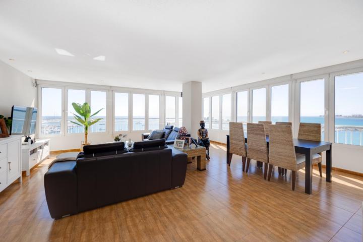 Apartamento en venta EN PRIMERA LÍNEA DE PLAYA photo 0