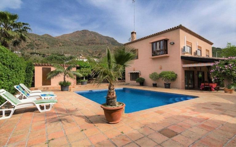 Casa De Campo En venta en Costa Del Sol, Estepona photo 0