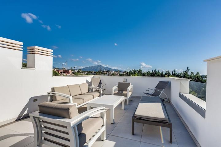 Unifamiliar Pareada En venta en Whater Gardens, Estepona photo 0
