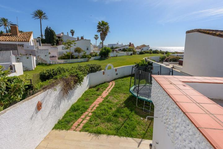 Unifamiliar Pareada En venta en Costa Del Sol, Estepona photo 0