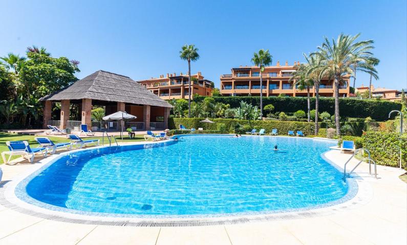  Ático En venta en Costa Del Sol, Estepona photo 0
