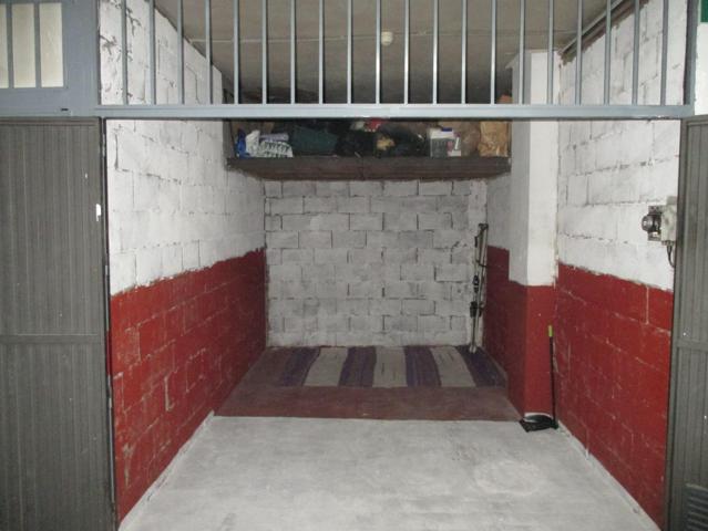 ¡¡Plaza de Garaje cerrada en Zona Palacio de los Deportes!! photo 0