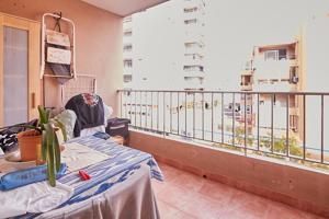 Piso zona Avenidas de Palma con 3 habitaciones, 2 baños y terraza de unos 15m2 photo 0