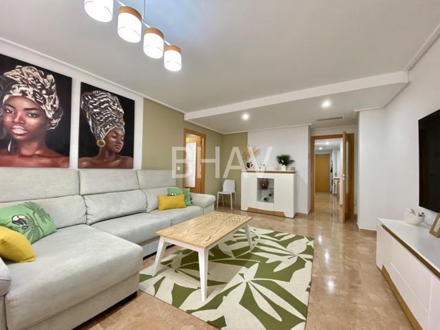 Piso en venta en el centro de Alicante photo 0