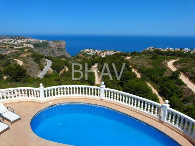 Se vende espectacular villa con vistas en una zona pintoresca cerca de Moraira photo 0