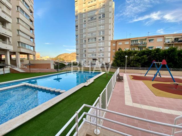 Piso en venta cerca de la Playa del Postiguet, Alicante photo 0