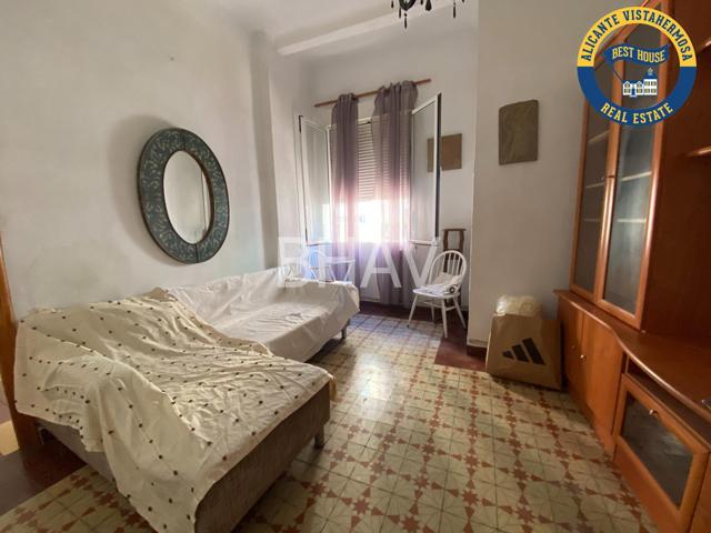 🏠 Oportunidad en El Pla, junto a la Plaza de Pío XII photo 0