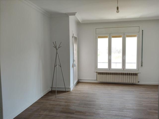 PISO EN VENTA DE 4 HABITACIONES photo 0