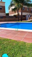 EN CALAFELL HERMOSA CASA-CHALET ADOSADA CON PISCINA photo 0
