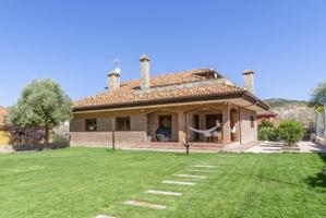 Casa - Chalet en venta en Valverde de Alcalá de 498 m2 photo 0