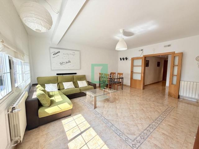 Piso de 4 habitaciones en La Morera! photo 0