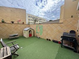 Dúplex con parking y patio privado photo 0