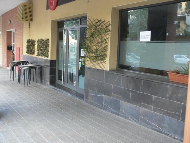 SE VENDE BAR EN PLENO RENDIMIENTO photo 0