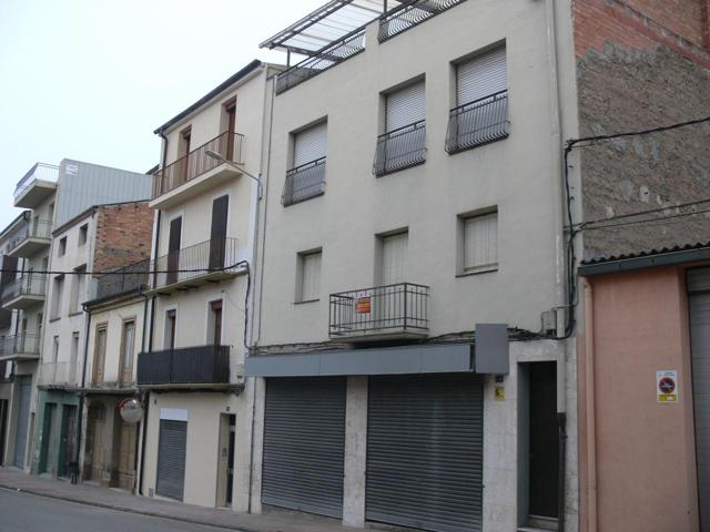 CASA DE 2 PISOS Y BAJOS CON LOCAL COMERCIAL photo 0