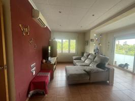 En venta en Sant Iscle piso de 90m2 4 vientos solo dos vecinos photo 0