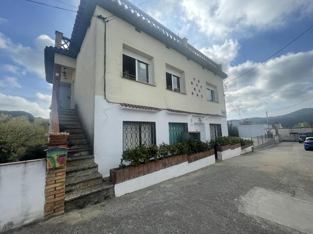 En venta en Sant Iscle piso de 90m2 4 vientos solo dos vecinos photo 0