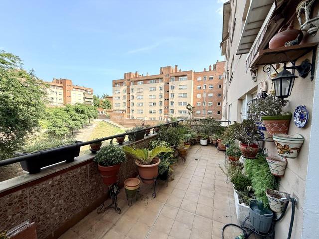 Piso con terraza, parking y trastero photo 0