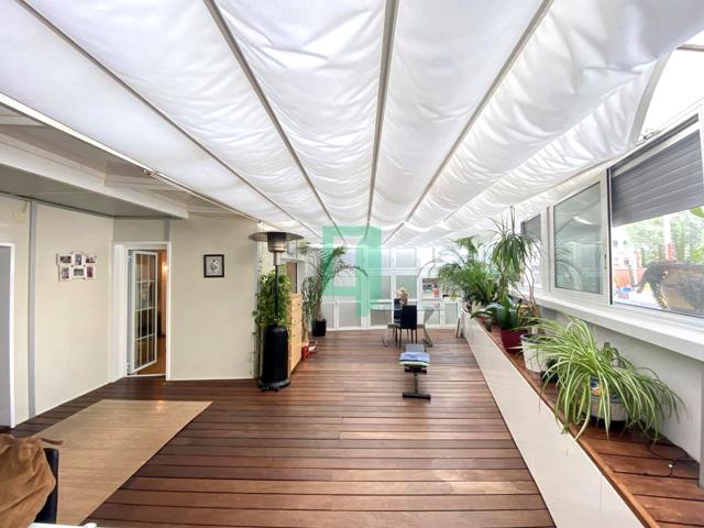 Reformado y con terraza en La Salud photo 0