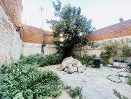 Oportunidad en la Salud, casa con patio privado!! photo 0