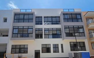 Piso en venta en Playa San Juan de 76 m2 photo 0