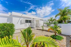 Encantadora Villa Bungalow en Costa del Silencio photo 0