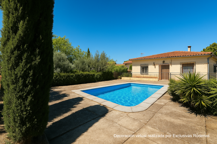 Villa En venta en Colmenar de Oreja photo 0
