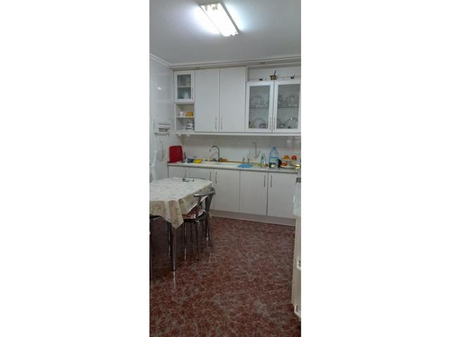 Se vende piso planta baja en calle Goya en Villarrobledo photo 0