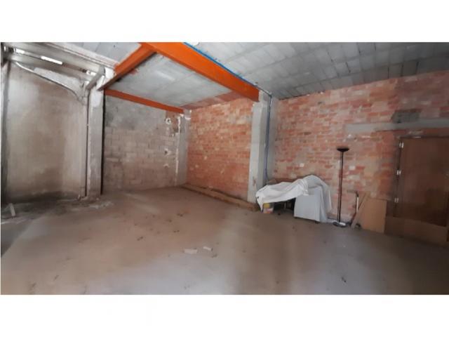 Se vende o alquila local-cochera en Villarrobledo photo 0