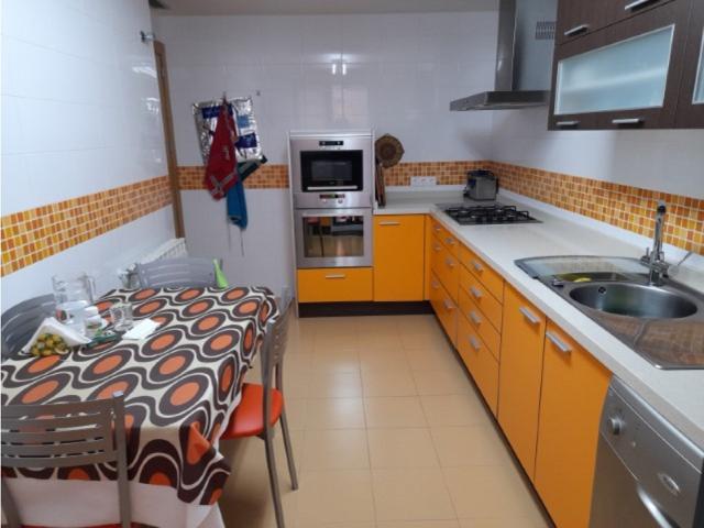 Se vende chalet adosado en villarrobledo photo 0