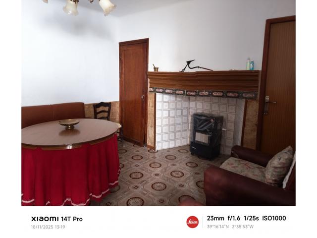 Se vende casa para rehabilitar photo 0