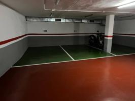 Amplia plaza de parking en Esplugues de LLobregat photo 0