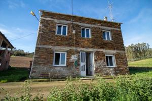 CASA DE PIEDRA CON EXTENSA FINCA photo 0