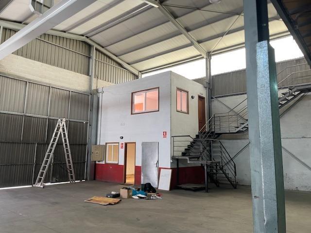 NAVE EN ALQUILER EN SAN CIBRAO DAS VIÑAS photo 0