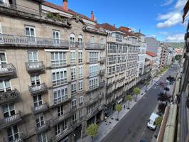 EN VENTA PISO AMPLIO EN EL CENTRO DE OURENSE photo 0