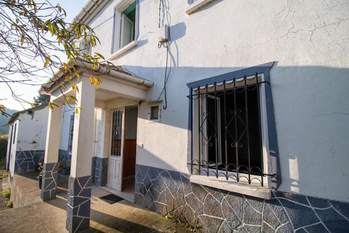 SE VENDE CASA CON GRAN FINCA PARA ENTRAR A VIVIR EN TRABADA LUGO (BARRIO O PARLADOIRO) photo 0