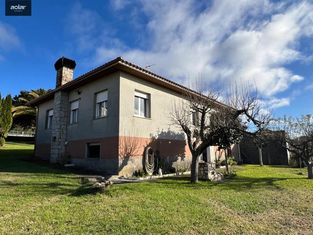 CASA CON FINCA EN CARTELLE photo 0