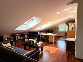 CASA CON TERRENO Y PISCINA EN A DERRASA photo 0