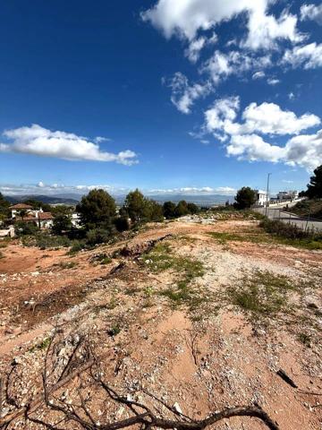 GRAN TERRENO EDIFICABLE EN PINOS DE ALHAURIN 1000 METROS DE PARCELA photo 0