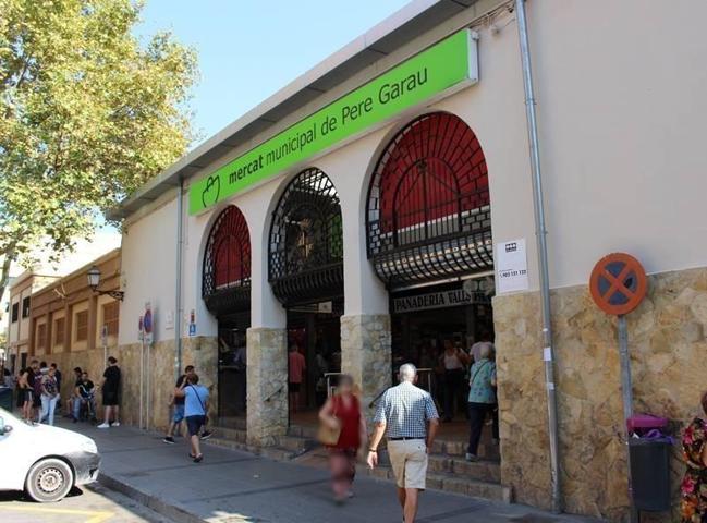 PUESTO EN EL MERCAT DE PERE GARAU. ALQUILER O VENTA photo 0