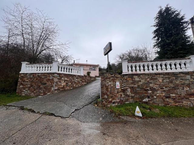 CASA CON FINCA EN RIEGO DE AMBROS, CAMINO DE SANTIAGO. photo 0