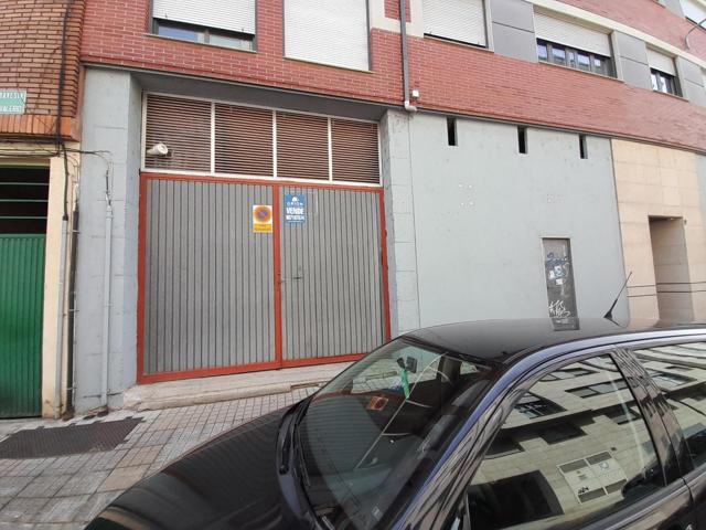 SE VENDE LOCAL DE 120 M2 EN ZONA ALTA DE PONFERRRADA photo 0