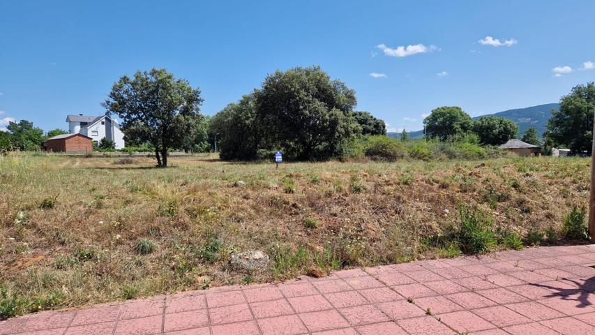 SOLAR DE 1100M2 EN CUBILLOS DEL SIL CON 20METROS DE FACHADA A CARRETERA photo 0